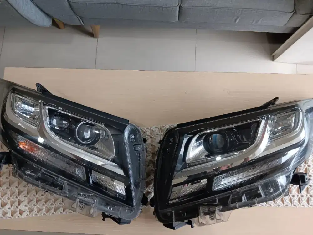 Satu set lampu alpard 2017