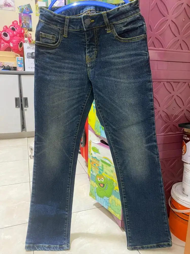 Celana panjang DUST jeans basic cutbray wanita size M murah