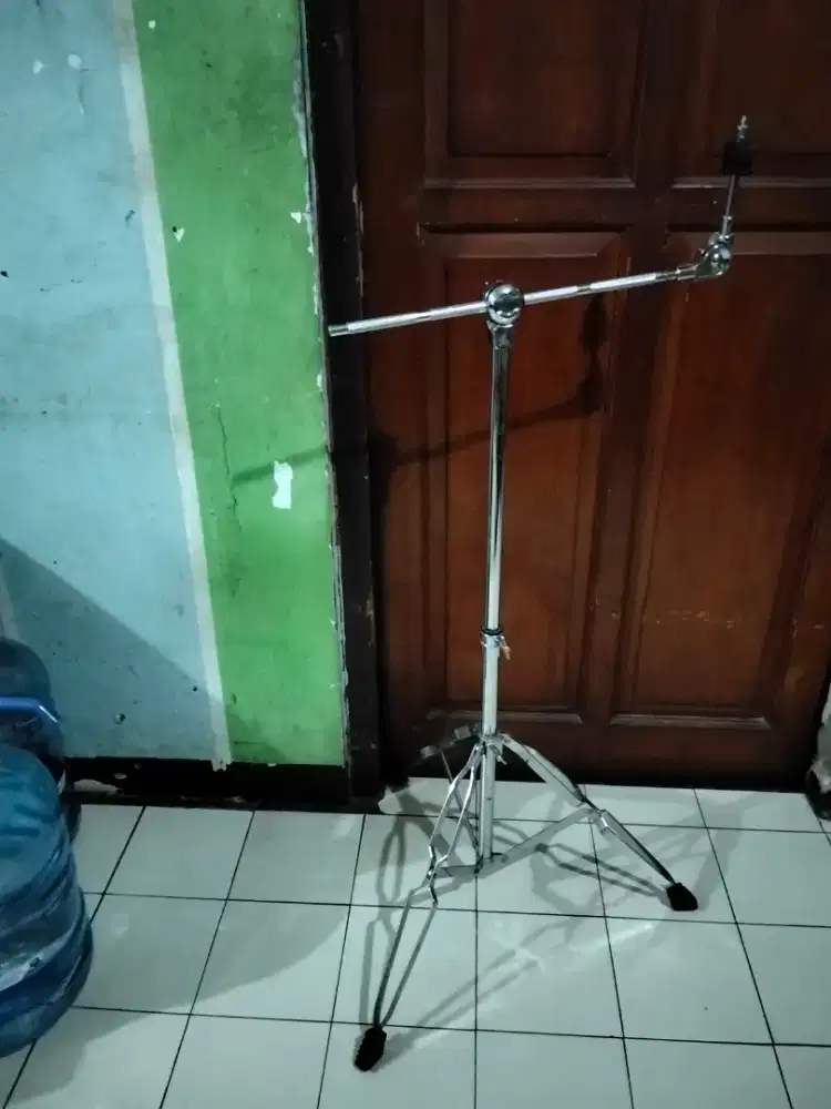 Stand boom cymbal