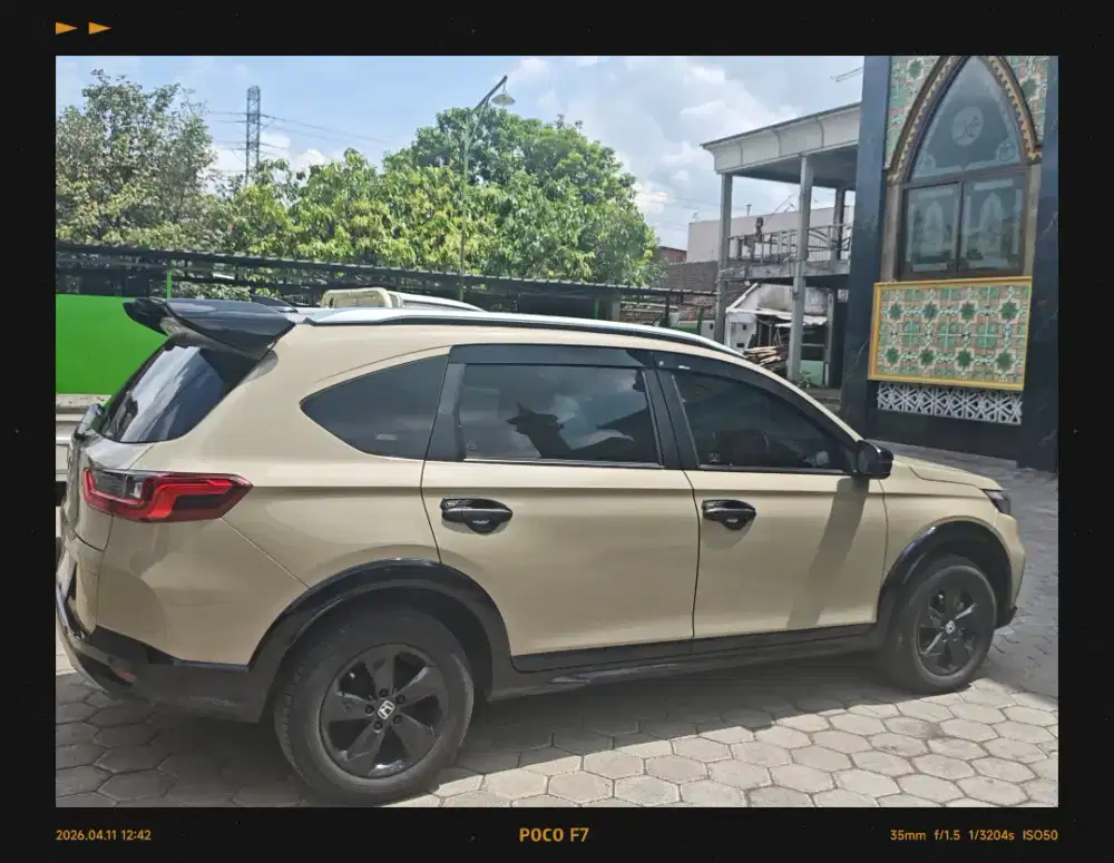 Dijual mobil brv n7x type e tangan pertama beli dari baru