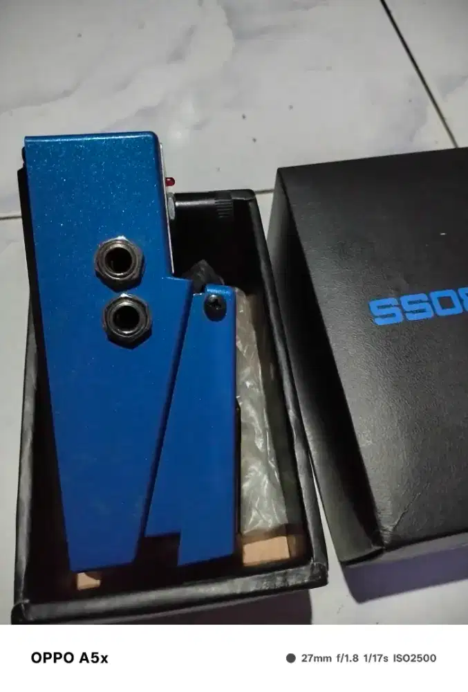 Efek gitar Boss Harmonist PS 6