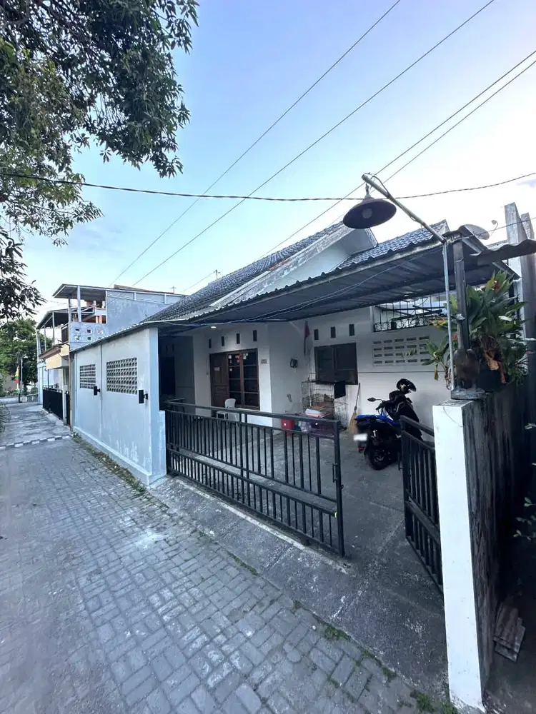 Rumah Strategis di Nandan dekat Sekolah Al Azhar