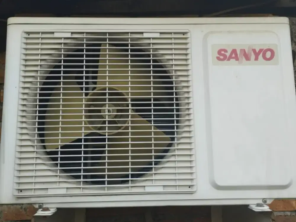 Ac 1 pk merk sanyo