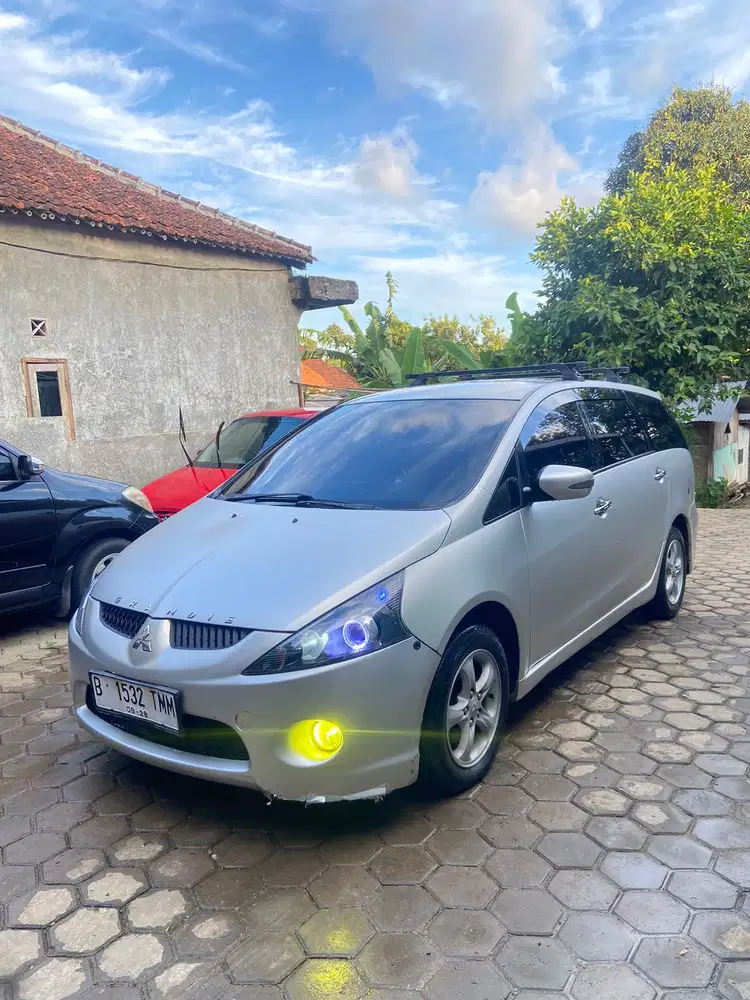 Mitsubishi Grandis Metik 2006 Sehat & Seger