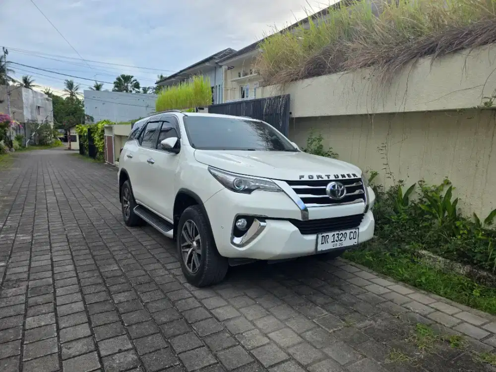 Fortuner 2.4 Solar VRZ