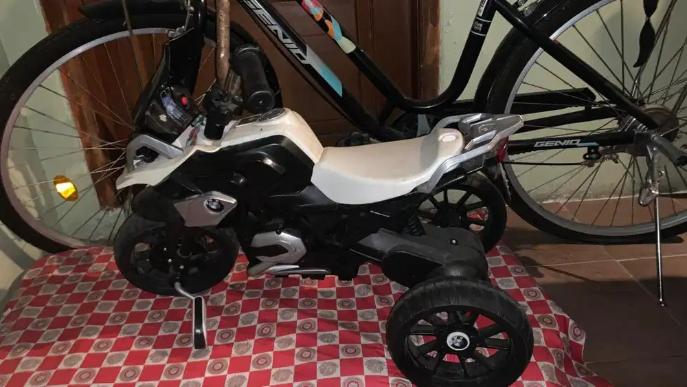 mainan anak motor motoran