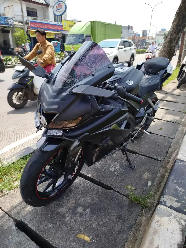 Yamaha R15 2018