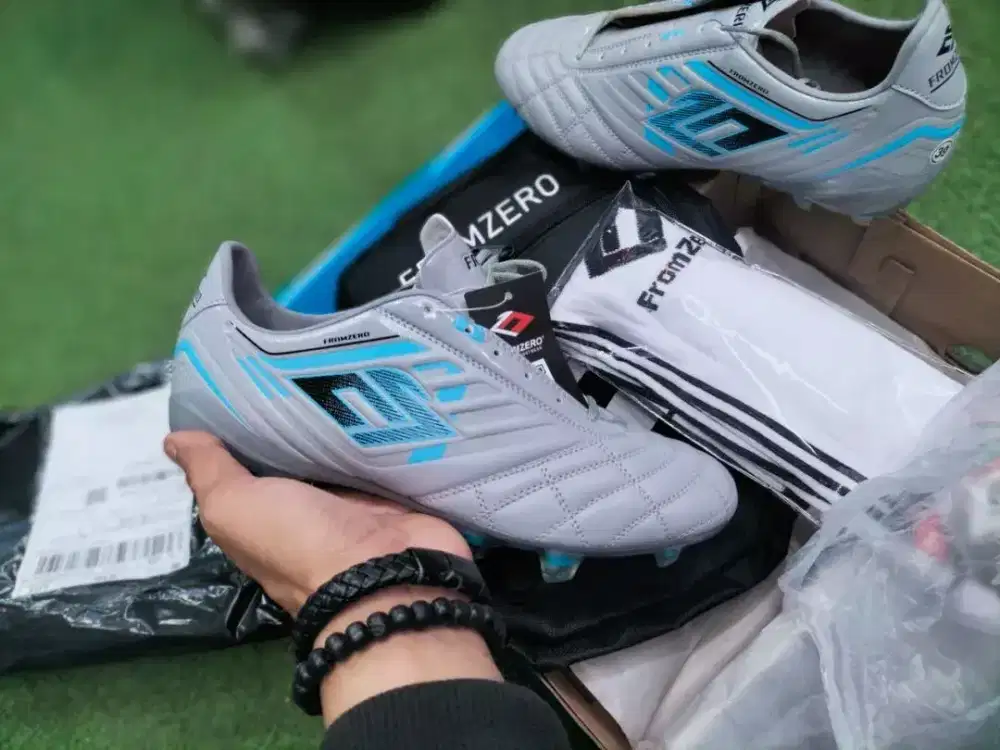 Sepatu bola fromzero ultimate FG