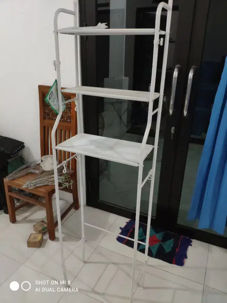 Rak kamar mandi