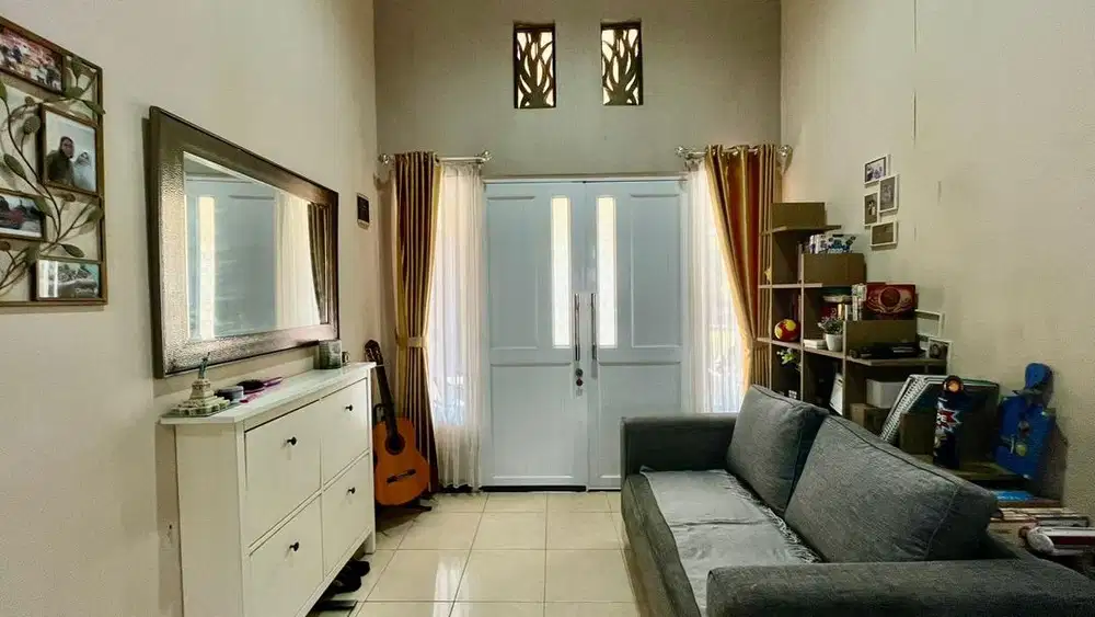 Rumah depan taman parkir depan luas bisa maksimal lunas 3 bulan,nego.