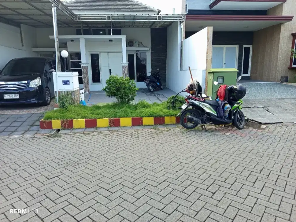 Potong rumput taman