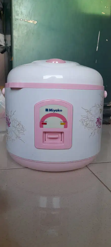 Rice Cooker Miyako 1.8 L