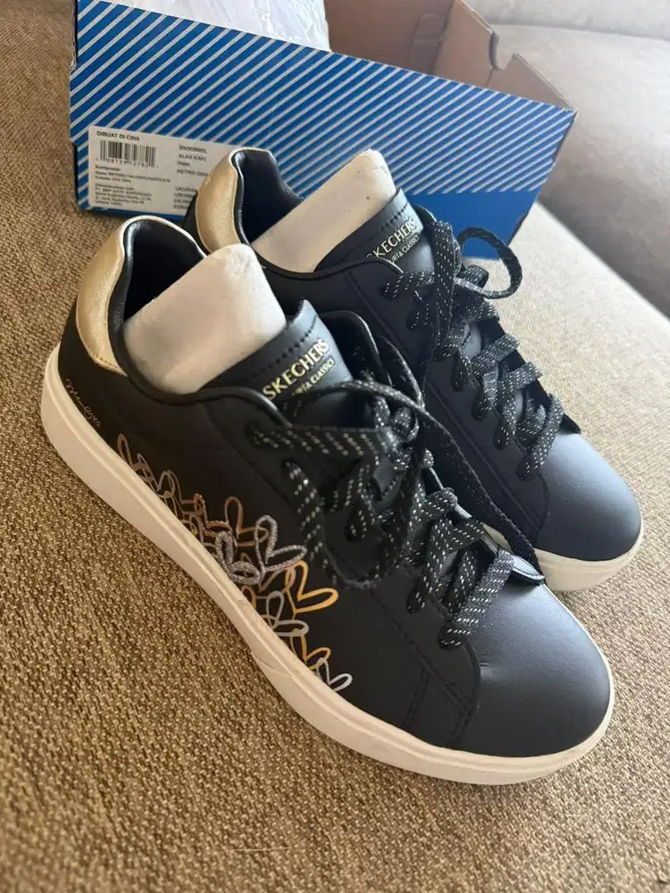 skechers sepatu wanita
