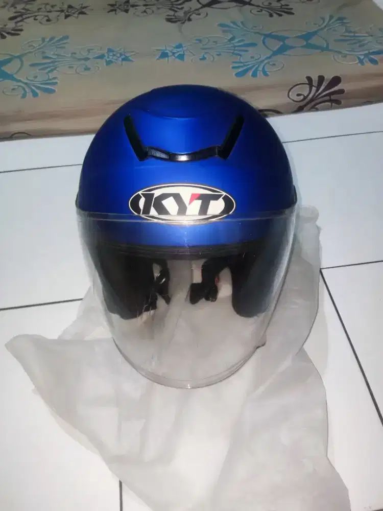 Di jual helm kyt original