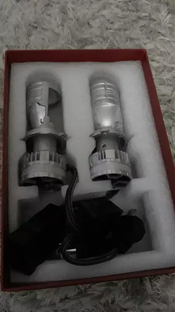 Lampu LED Mobil H4