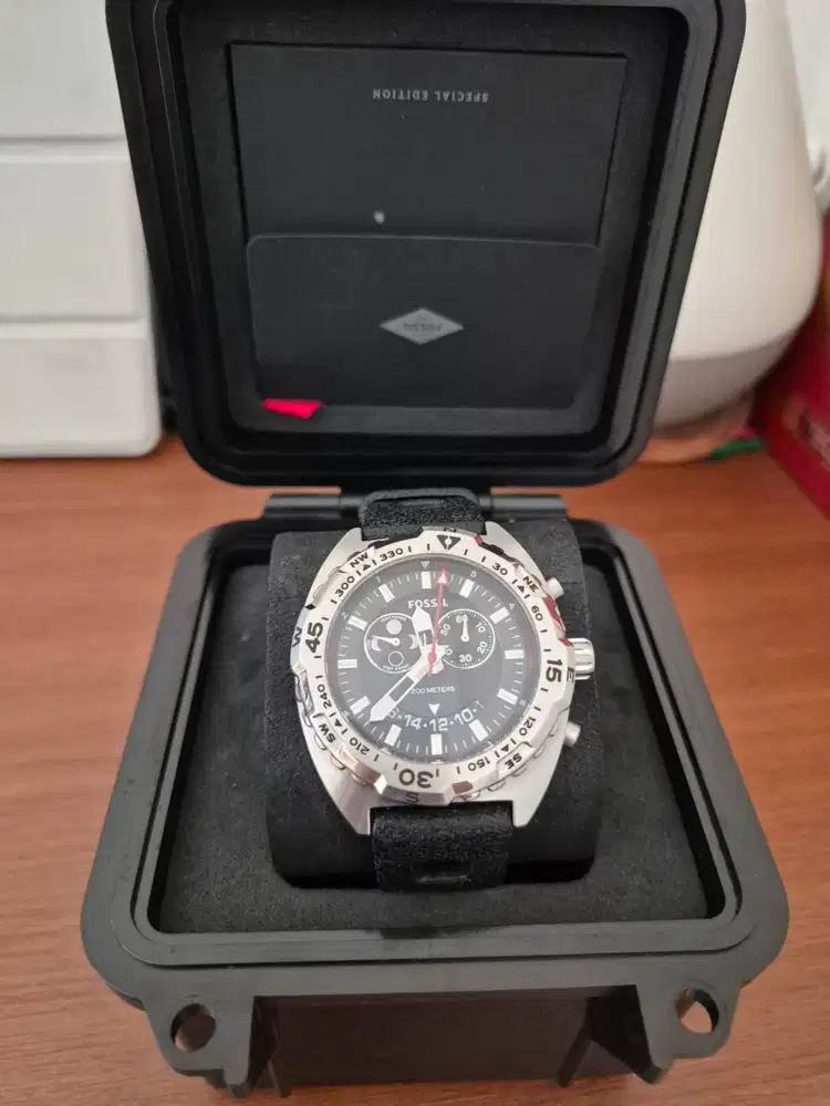 Jam tangan Fossil Breaker Tide Chronograph CH3011 rubber silicon strap