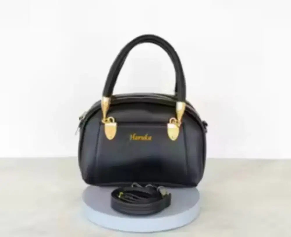 PRELOVED TAS WANITA HARUKA HITAM POLOS
