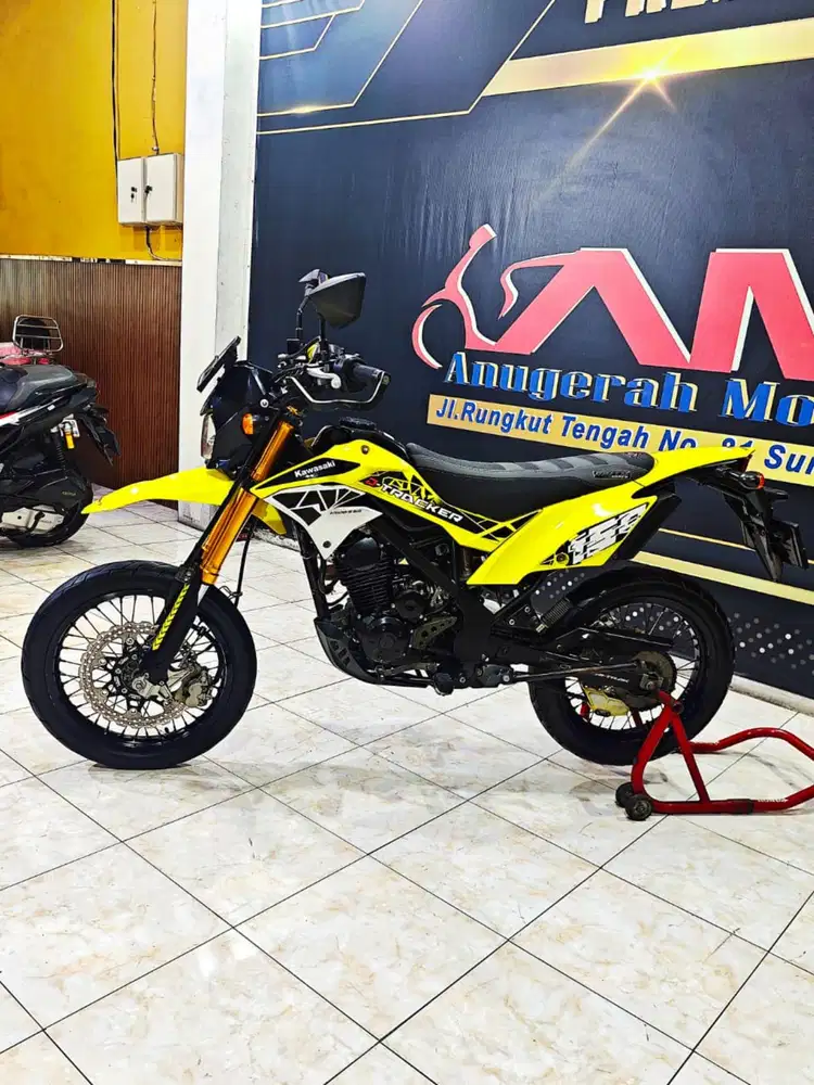 Kawasaki D'tracker 150 SE 
NIK 2020 anugerah motor rungkut