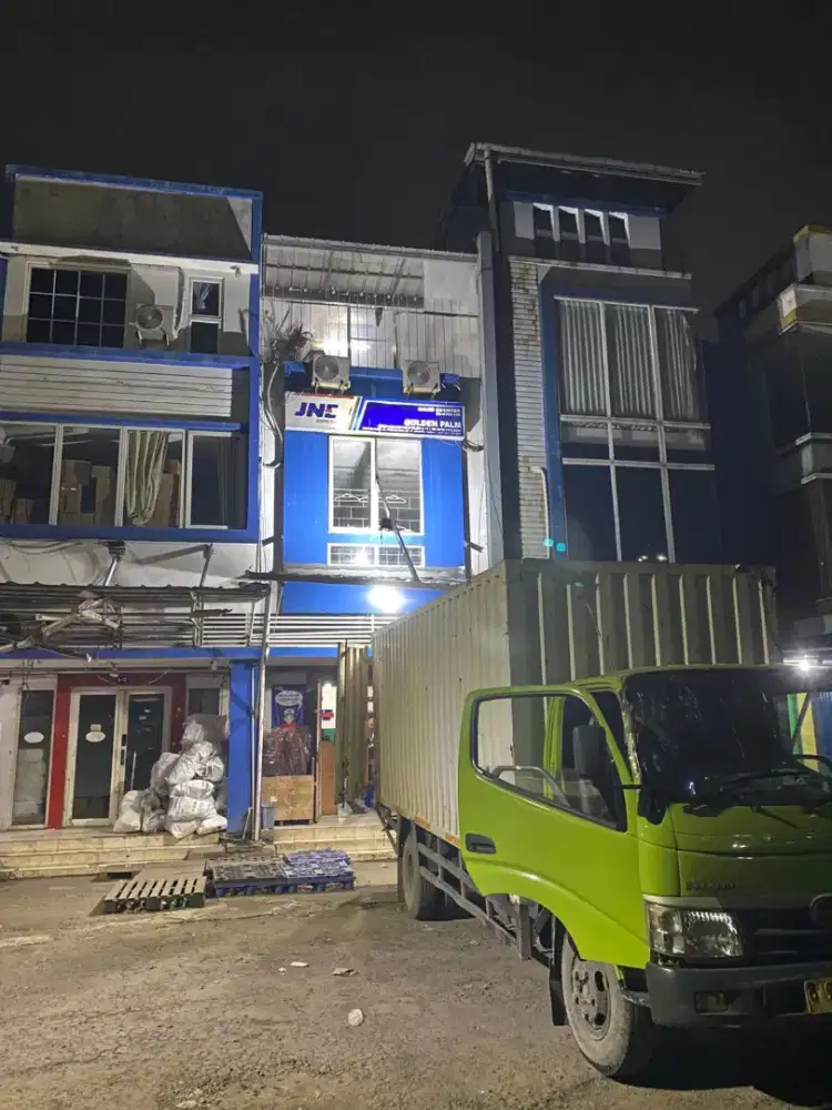 DISEWAKAN RUKO 3 LANTAI DI GOLDEN PALM CITRA GARDEN 5 SUDAH SEMI FURNI