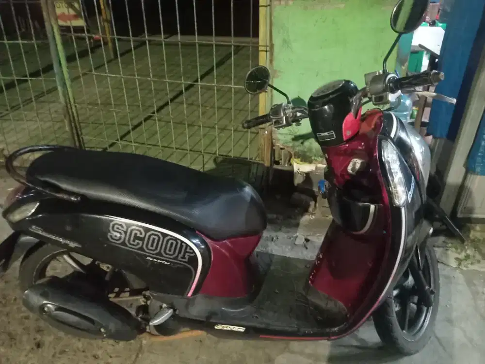 Honda Scoopy 2015