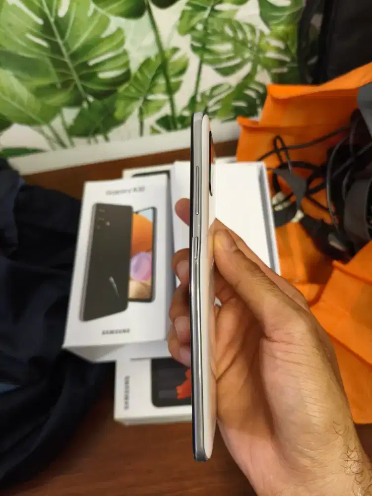 Kami Beli HP / tablet bekas segala kondisi