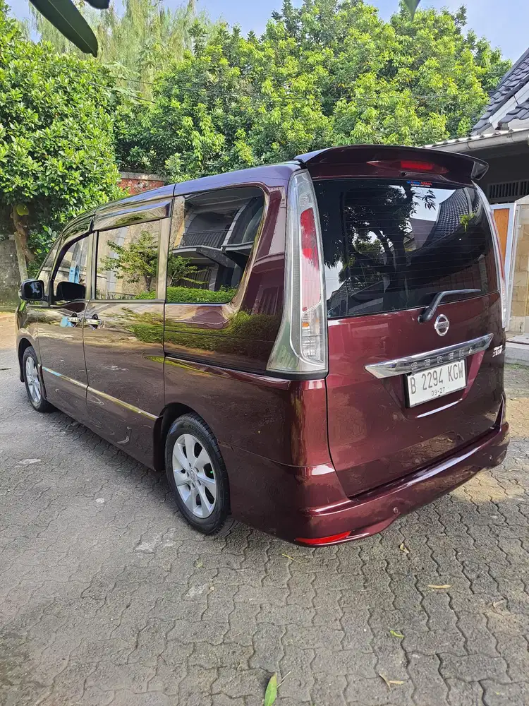 Jual Cepat !! Nissan Serena  hws matic 2013 Bensin