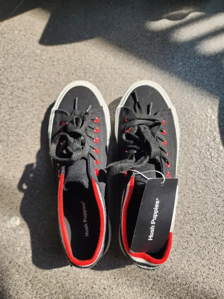 Sepatu cewek hush pupies