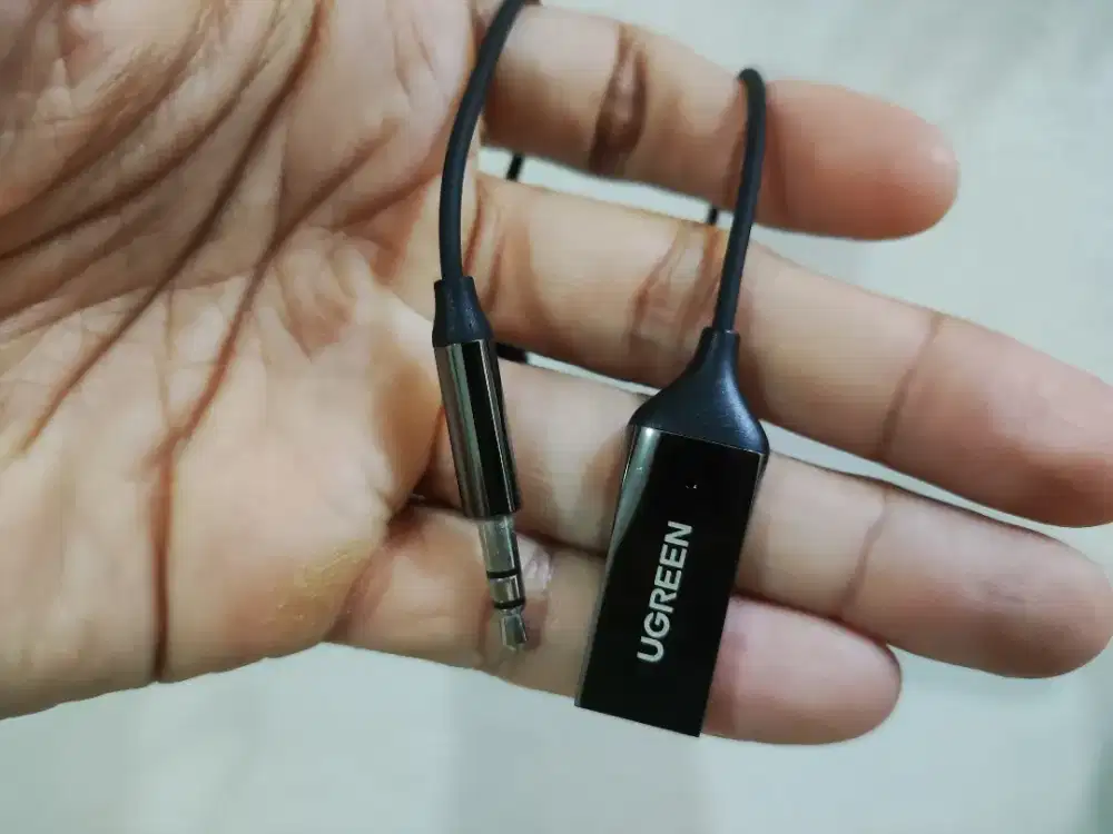 Ugreen Bluetooth 5.0 receiver aux second