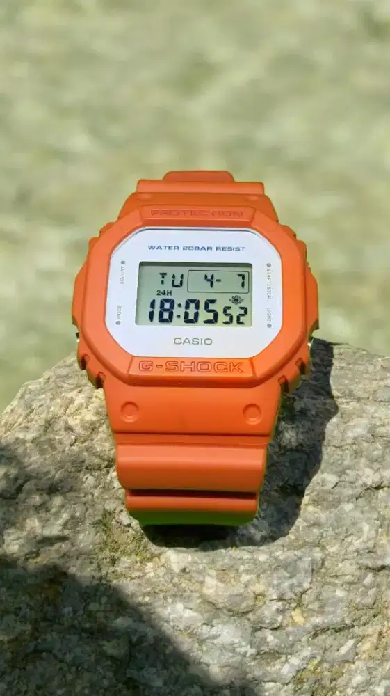 Gshock DW-5600 Orange
