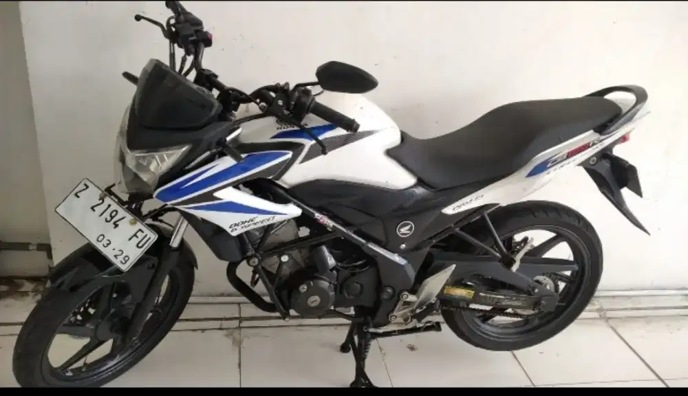 Honda CB150R 2014