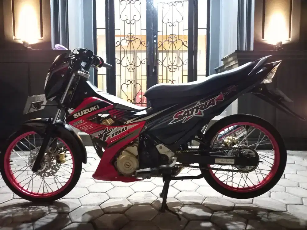 Suzuki satria F150 tahun 2012