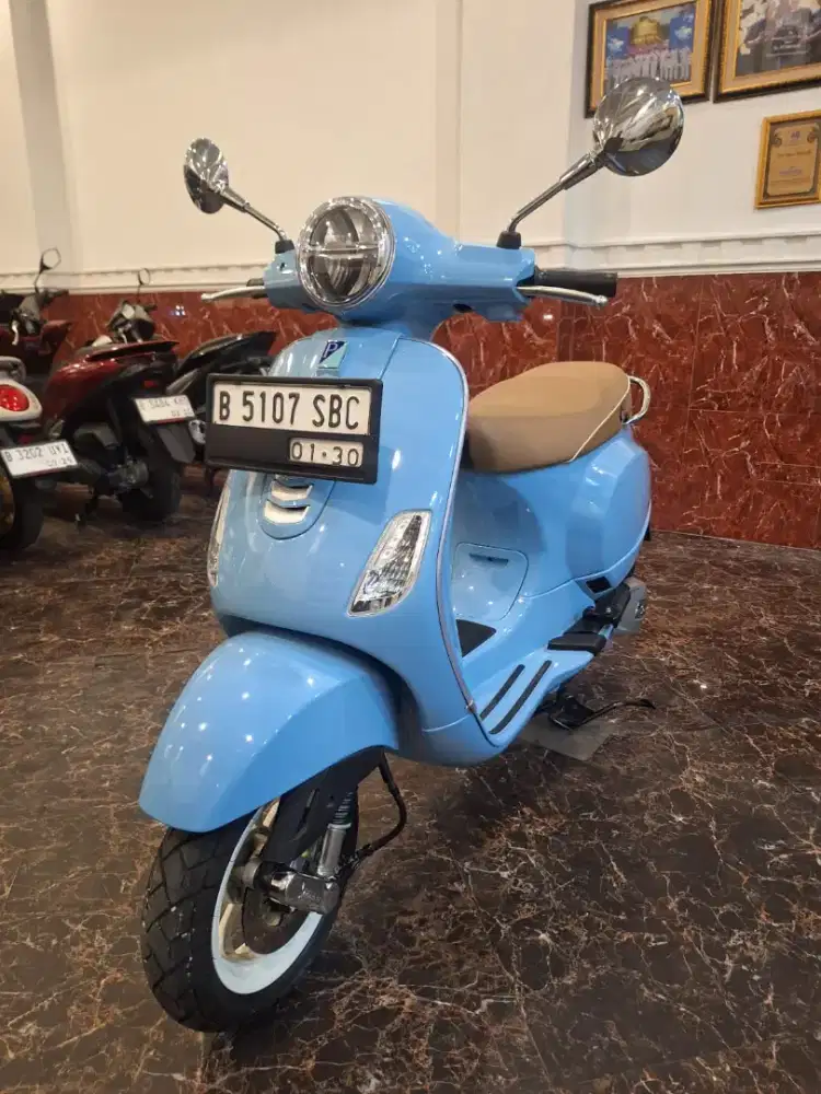 HUB Ima DP promo Vespa LX 125 I get 2024 Like new . PROMO free BBN
