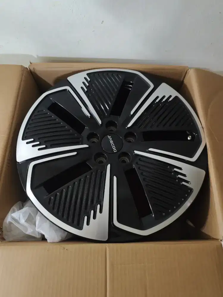 Velg R18 OEM Bawaan Jaecoo J5 untuk ban serep