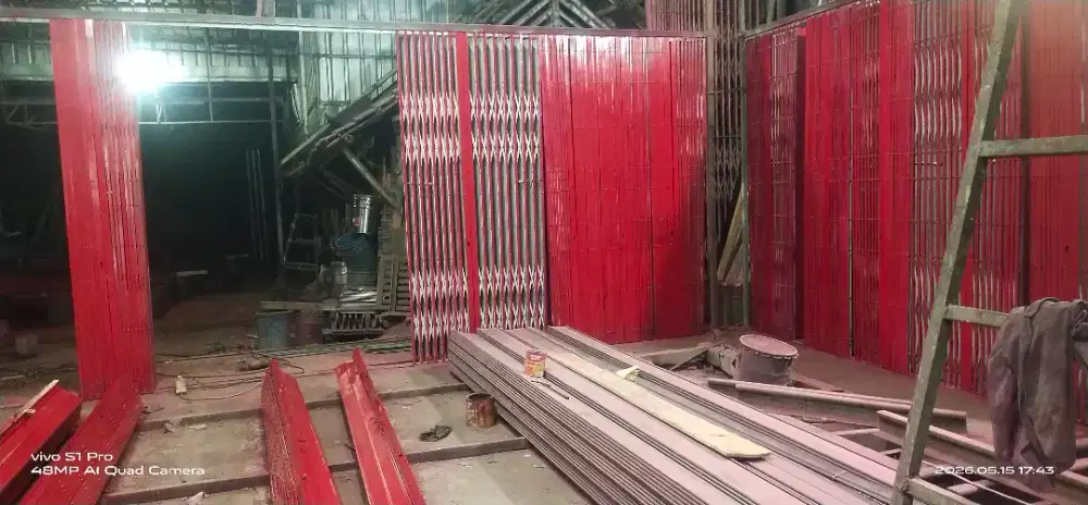 pintu harmonika