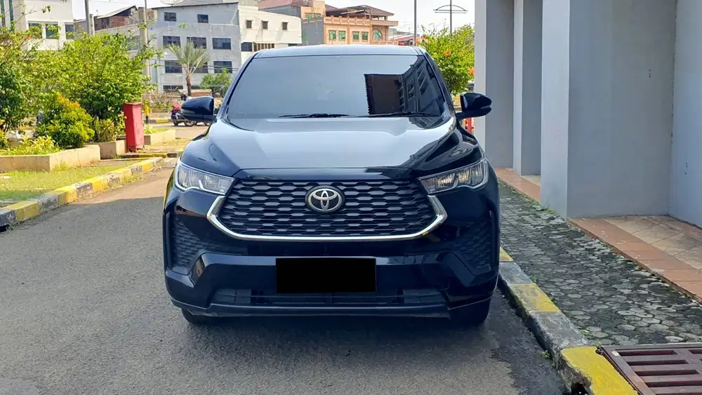 Toyota Kijang Innova Zenix 2.0 V Non Hybrid 2 RSE 2023 Like New Record