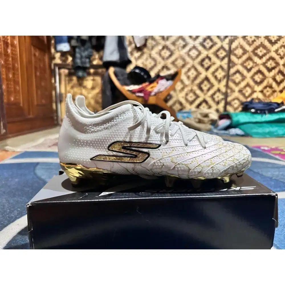 Sepatu bola skechers skx 1.5 elite Size 43 (27,5)