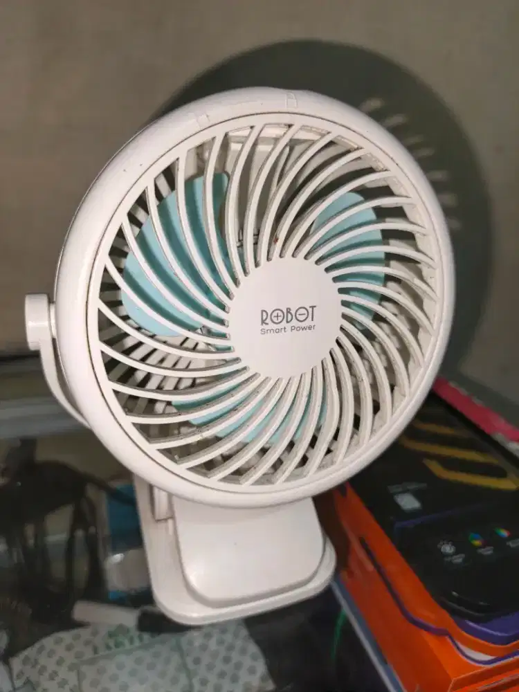 Kipas Angin ROBOT Masih Bagus