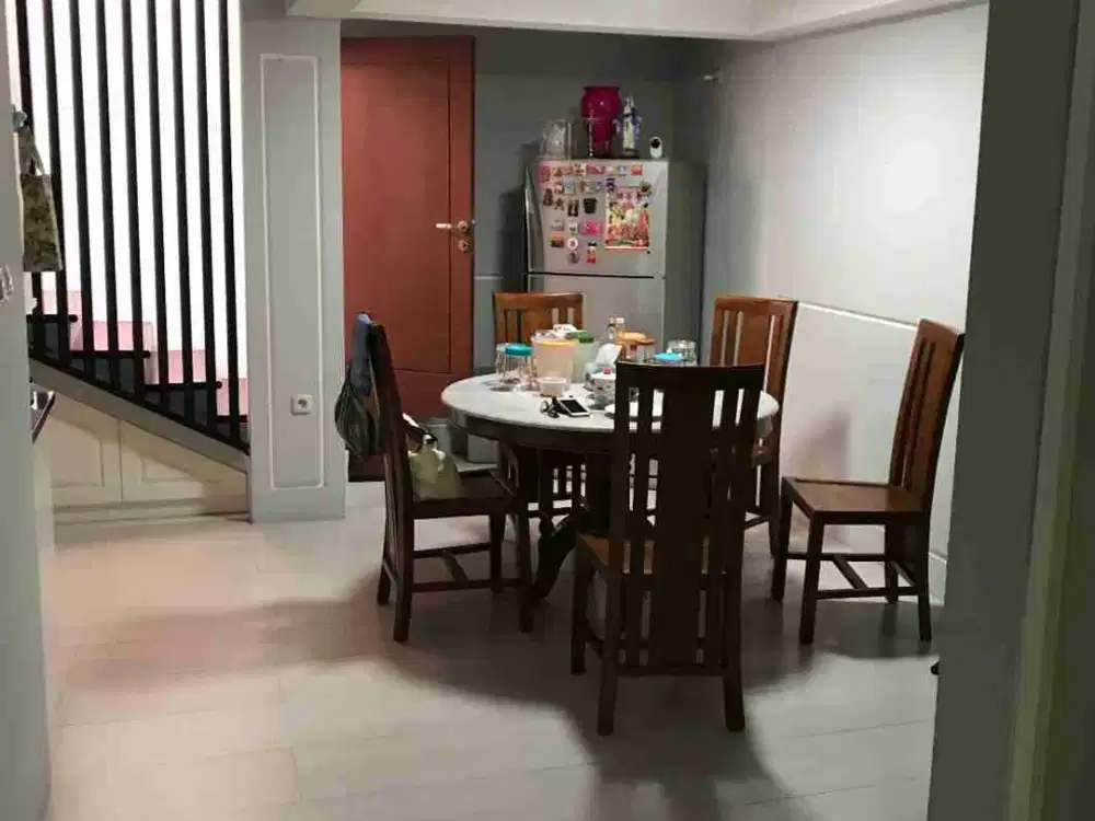 rumah cantik siap huni 2 lantai renov kelapa gading