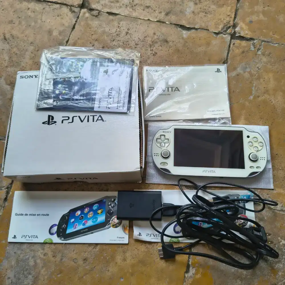 PS Vita Fat White Original MULUS Kaya Baru