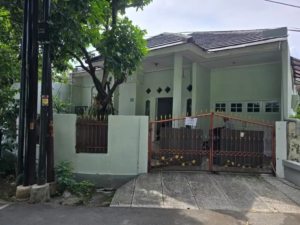 DISEWAKAN RUMAH GALAXY BEKASI