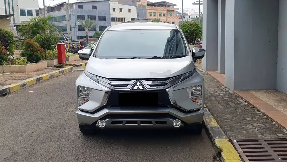 Mitsubishi Xpander Ultimate 1.5 AT Silver 2020 Low KM Record Like New
