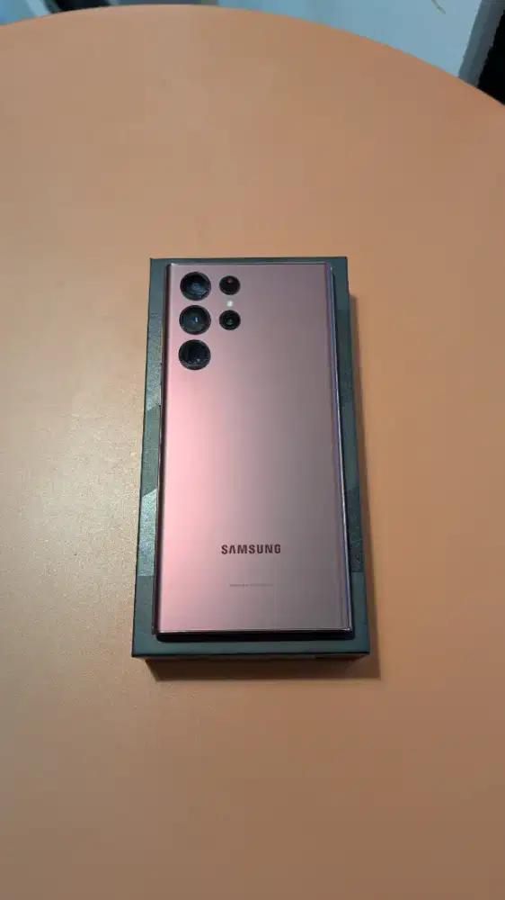 Samsung S22 Ultra 256gb Burgandy