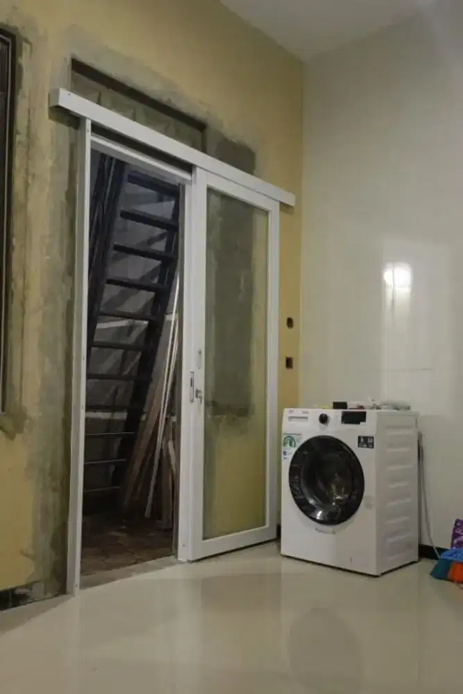 Pintu geser aluminium kaca T210cm L90cm hrg plus pemasangan 2,3 jt/pcs