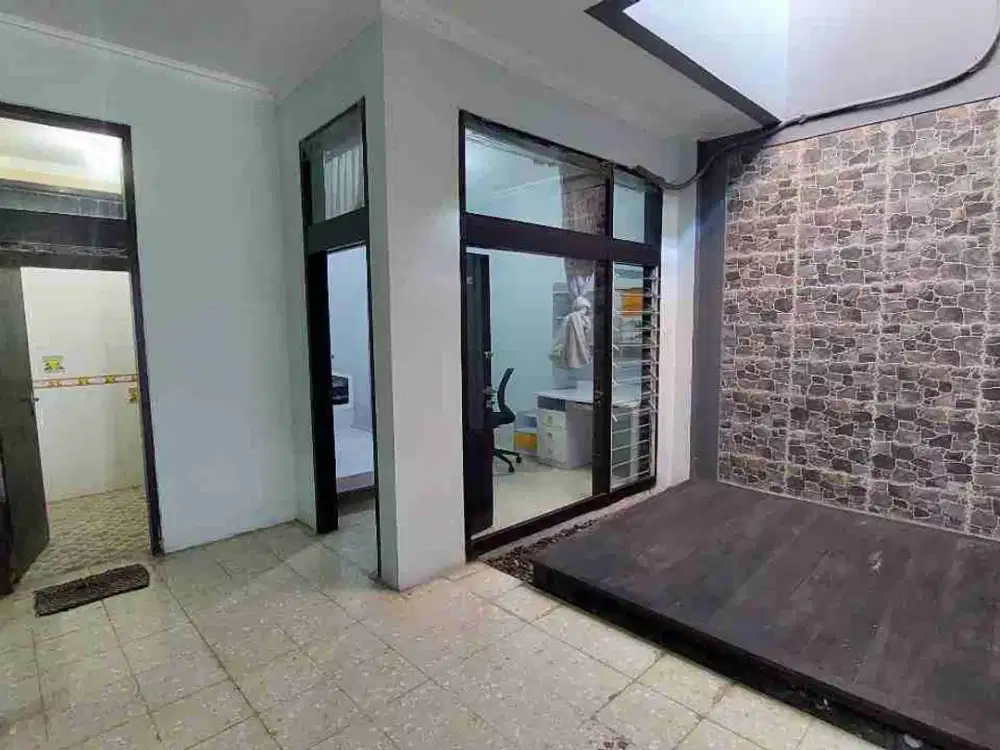 SEWA / KONTRAK RUMAH SIAP HUNI SAYAP GATOT SUBROTO BANDUNG TENGAH