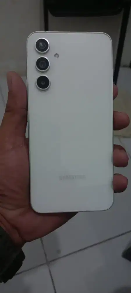 Samsung A54 5G RAM 8/256 Body Mulus Minus Kamera Depan