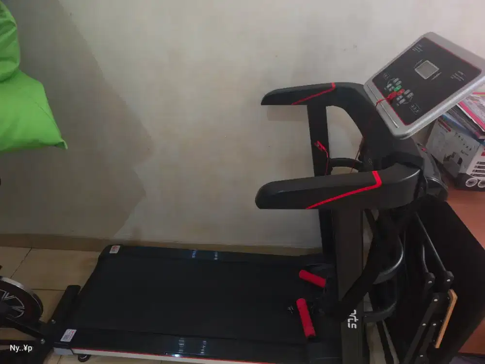 Alat olahraga .. Jalan dtempat