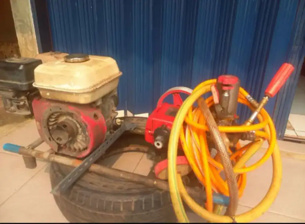 Mesin steam motor