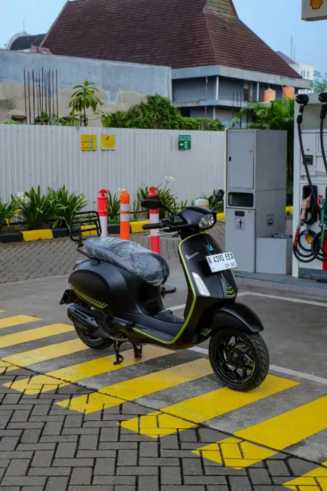 PIAGGIO VESPA SPRINT TECH 150 2025 LIMITED EDITION