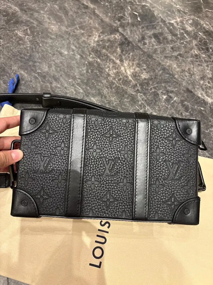 Louis Vuitton Soft Trunk Wallet Monogram Taurillon Leather Black