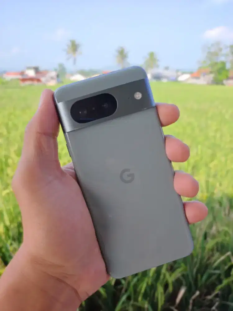 Google Pixel 8 8/256 warna hazel (BEACUKAI)